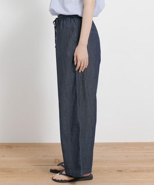 URBAN RESEARCH Sonny Label（アーバンリサーチサニーレーベル）の「イージーデニムワイドパンツ（デニムパンツ・レディース・インディゴブルー/ライトインディゴブルー・38/36）」の15枚目の写真