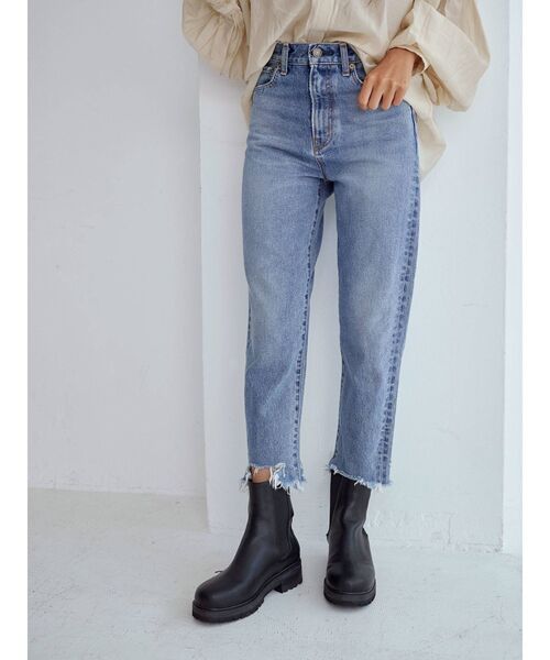 Ungrid（アングリッド）の「ヘムダメージデニム（デニムパンツ・レディース・ブルー・24inch/25inch/26inch）」の14枚目の写真