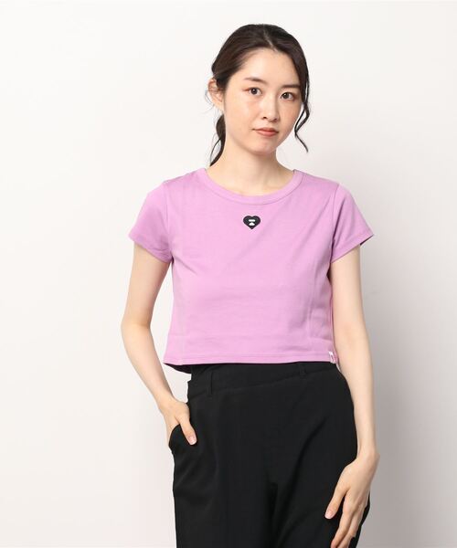 APEE BY A BATHING APE(エイピーバイアベイシングエイプ)の「LOGO PRINTED SLIM CU(Tシャツ/カットソー・レディース・ピンク/ブルー/ホワイト・MEDIUM/SMALL/X-SMALL)」の1枚目の写真