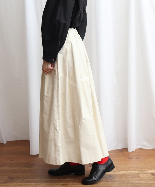 Lene（レネ）の「ミクロモールスキン　タックスカート（スカート・レディース・ネイビー/アイボリー・FREE）」の18枚目の写真