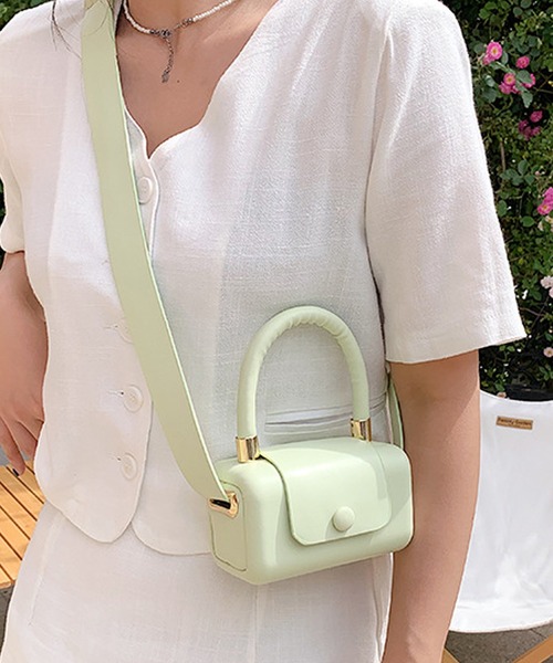 florist（フローリスト）の「【2SIZE】しかくいボックスミニショルダーバッグ（ショルダーバッグ・レディース・ホワイト/イエロー/ブラック/グリーン/パープル・S/M）」の3枚目の写真