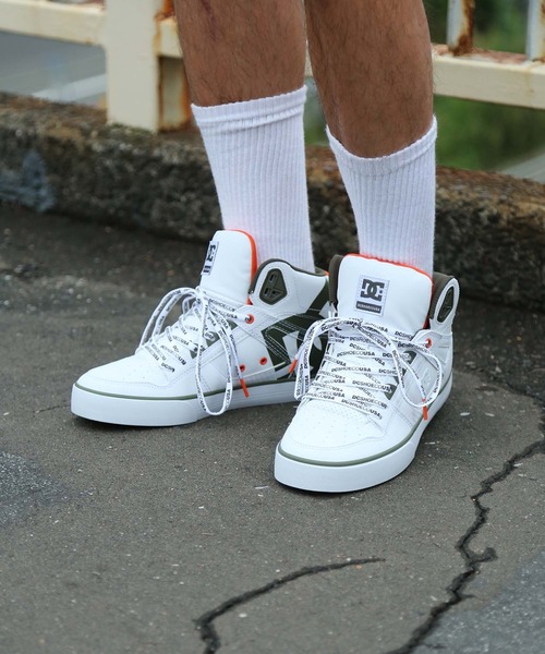 DC SHOES（ディーシーシューズ）の「PURE HIGH-TOP WC SE/DCハイカットスニーカー（スニーカー・メンズ・ホワイト/ブラック/ホワイト系その他・23cm/23.5cm/24cm/24.5cm/25cm/25.5cm/26cm/26.5cm/27cm/27.5cm/28cm/28.5cm/29cm）」の2枚目の写真
