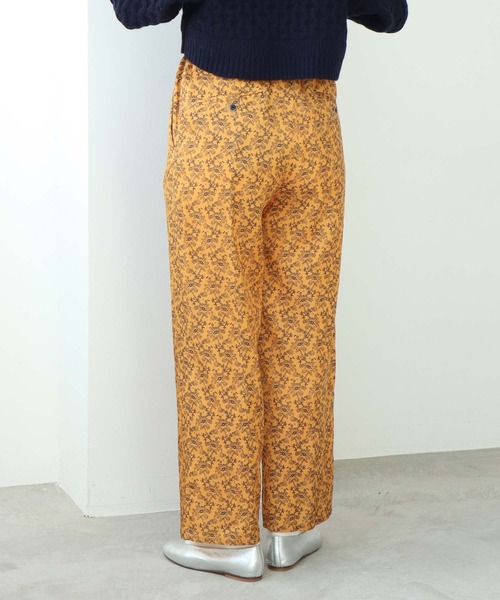 nitca（ニトカ）の「キカバナプリント　イージーパンツ（その他パンツ・レディース・ホワイト/オレンジ・FREE）」の4枚目の写真