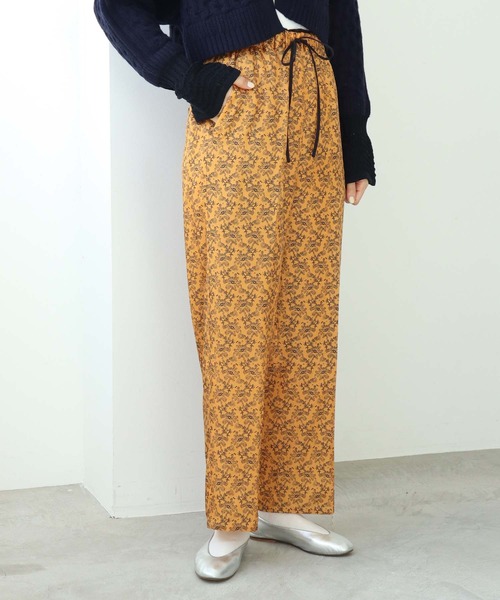 nitca（ニトカ）の「キカバナプリント　イージーパンツ（その他パンツ・レディース・ホワイト/オレンジ・FREE）」の6枚目の写真