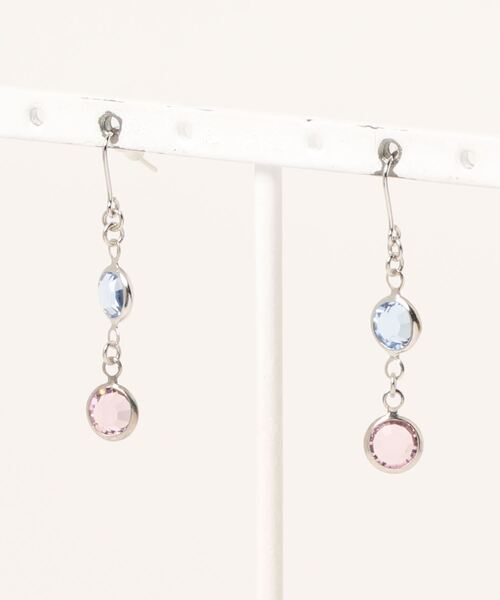 tone(トーン)の「【Le soleil】小さく揺れる スワロフスキーピアス(MA)(ピアス(両耳用)・レディース・その他/その他4/その他3/その他1/その他2/ブルー系その他・FREE)」の8枚目の写真