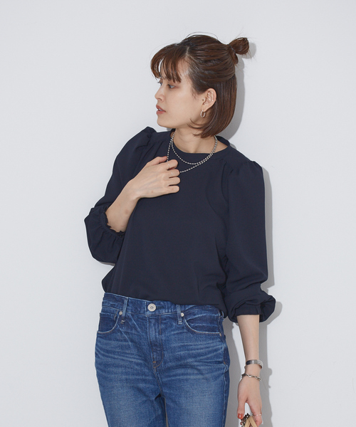 Rouge vif Anna（ルージュヴィフアンナ）の「フリルカフスブラウス（シャツ/ブラウス・レディース・ホワイト/スミクロ/ベージュ・フリー）」の3枚目の写真