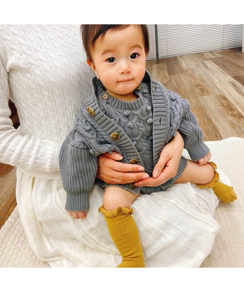 Ampersand（アンパサンド）の「Popcornニットカーディガン【親子でおそろいリンクコーデ】（カーディガン/ボレロ・キッズ・ベージュ/キャメル/グレー・100/80/90/120/110/140/70/130）」の6枚目の写真