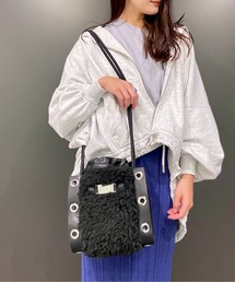 DIESEL | レディース フェイクファー ショルダーバッグ(ショルダーバッグ)