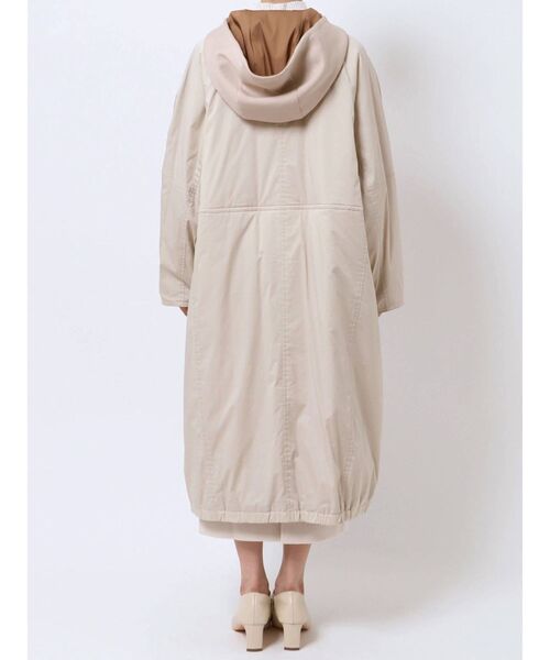 ELENDEEK（エレンディーク）の「パディングリバーシブルコート（その他アウター・レディース・ブラック/ライトベージュ・01/02）」の4枚目の写真