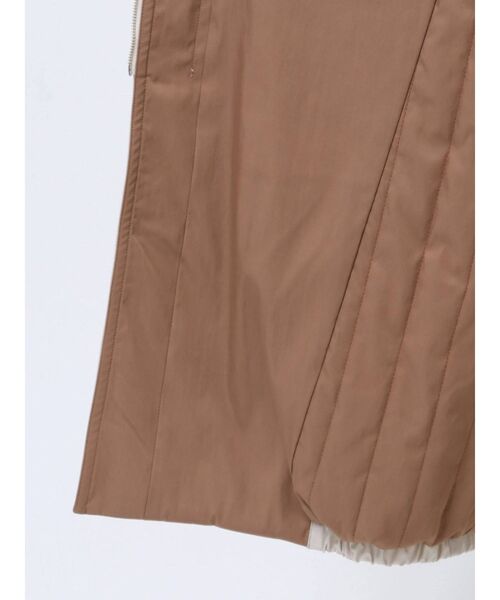 ELENDEEK（エレンディーク）の「パディングリバーシブルコート（その他アウター・レディース・ブラック/ライトベージュ・01/02）」の21枚目の写真