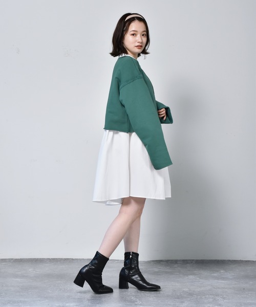 RETRO GIRL（レトロガール）の「カラーショートトレーナー（スウェット・レディース・チャコールグレー/グリーン/ダークオレンジ/オフホワイト・FREE）」の14枚目の写真