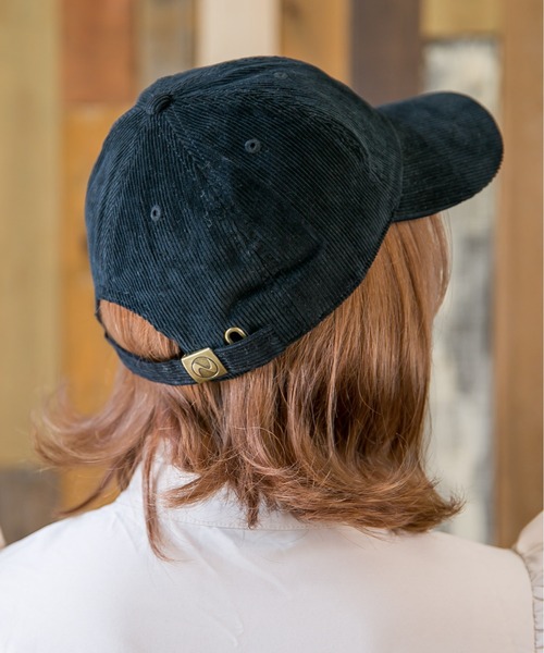 無(ム)の「NOISEコーデュロイCAP(キャップ・レディース・ブラック/ベージュ/ピンク/ブルー/アイボリー・FREE)」の13枚目の写真