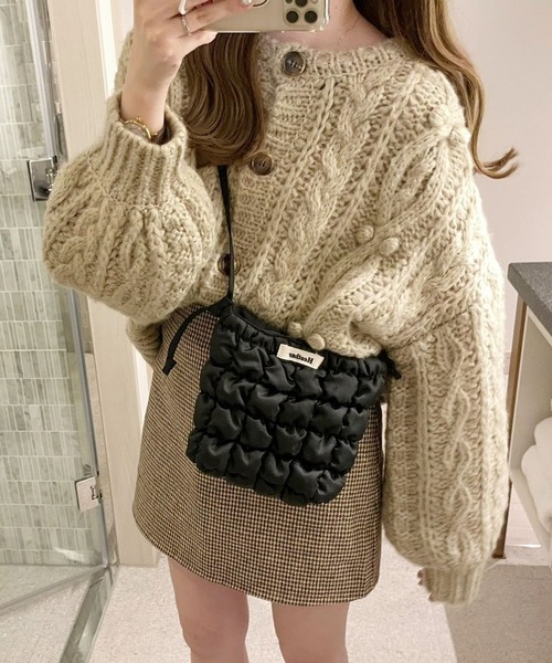 m*9様 【ペレグリン】 (M) 英国製　ケーブルニットカーディガン　くるみボタ m*9様 【ペレグリン】 (M) 英国製 ケーブルニットカーディガン くるみボタ