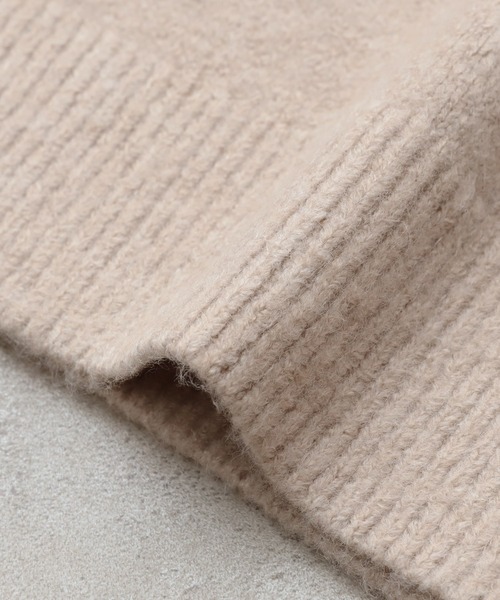 reca（レカ）の「ディープVネックニットプルオーバー（ニット/セーター・レディース・ベージュ/オートミール/チャコール・M）」の8枚目の写真