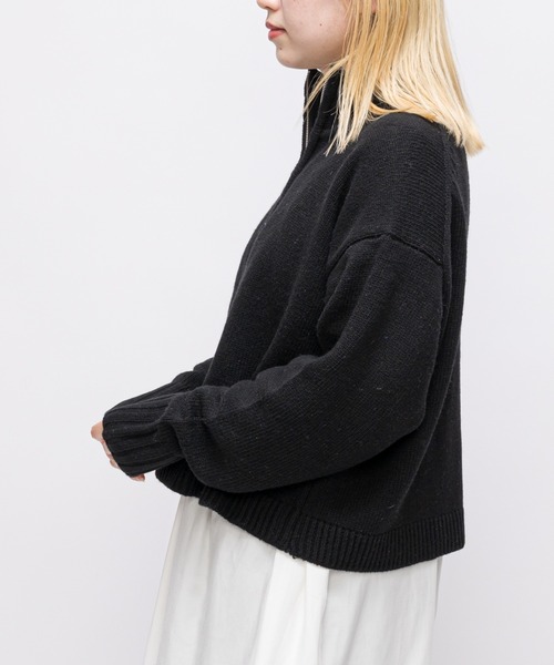 CIAOPANIC(チャオパニック)の「ハーフジップショートニット(ニット/セーター・レディース・ブラック/オフホワイト/ブルー・FREE)」の6枚目の写真