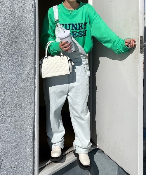 SHAGGIE（シャギー）の「アジャスター付きデニムオーバーオール（サロペット/オーバーオール・レディース・ホワイト/ライトブルー・FREE）」の14枚目の写真