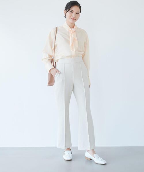 green label relaxing(グリーンレーベルリラクシング)の「P ブッチャー ドロスト フレア パンツ -ウォッシャブル・ストレッチ・防シワ- ◇No05◇(その他パンツ・レディース・ブラック/オフホワイト/ライム・40/38/36)」の6枚目の写真