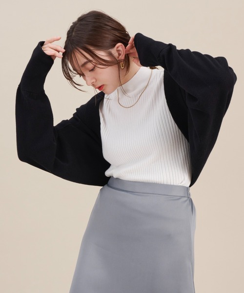 NEUNA(ヌナ)の「【セットアップ対応】【ぽわっと袖が大人フェミニンン。】ボリュームニットボレロ(カーディガン/ボレロ・レディース・ホワイト/グリーン/ブラック・FREE)」の13枚目の写真