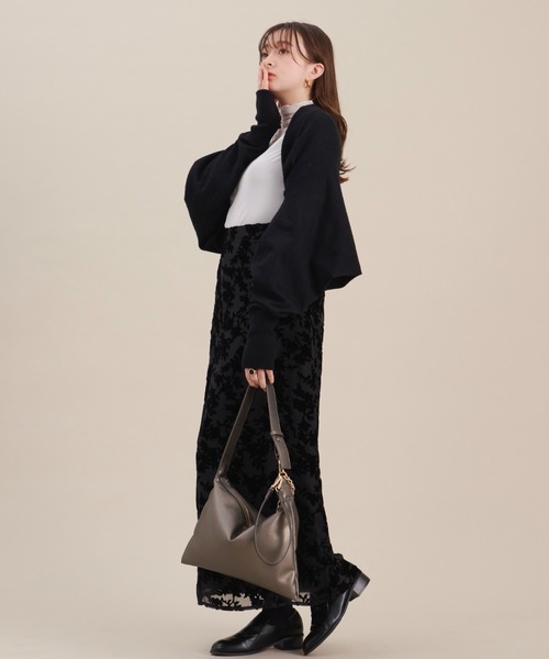 NEUNA(ヌナ)の「【セットアップ対応】【ぽわっと袖が大人フェミニンン。】ボリュームニットボレロ(カーディガン/ボレロ・レディース・ホワイト/グリーン/ブラック・FREE)」の17枚目の写真