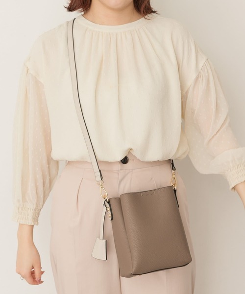 RODE SKO(ロデスコ)の「バイカラーミニショルダーバッグ(ショルダーバッグ・レディース・アイボリー/グレー系その他・ONE)」の4枚目の写真