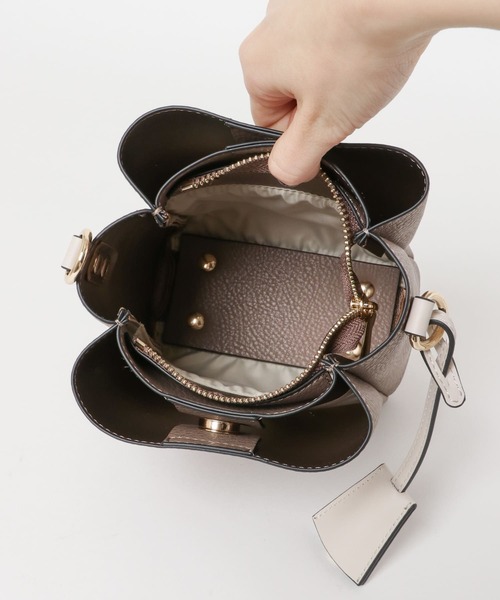 RODE SKO(ロデスコ)の「バイカラーミニショルダーバッグ(ショルダーバッグ・レディース・アイボリー/グレー系その他・ONE)」の18枚目の写真