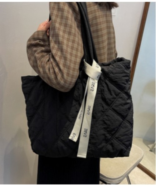 TABI PAL(タビパル)の「キルティング トートバッグ(トートバッグ・レディース・カーキ/オレンジ/チャコールグレー/アイボリー/Mustard/ブラック/ワイン・FREE)」の18枚目の写真