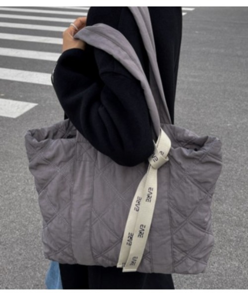 TABI PAL(タビパル)の「キルティング トートバッグ(トートバッグ・レディース・カーキ/オレンジ/チャコールグレー/アイボリー/Mustard/ブラック/ワイン・FREE)」の22枚目の写真