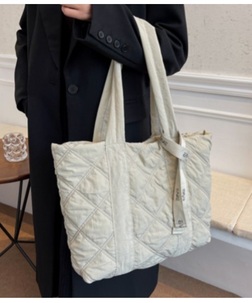 TABI PAL(タビパル)の「キルティング トートバッグ(トートバッグ・レディース・カーキ/オレンジ/チャコールグレー/アイボリー/Mustard/ブラック/ワイン・FREE)」の15枚目の写真