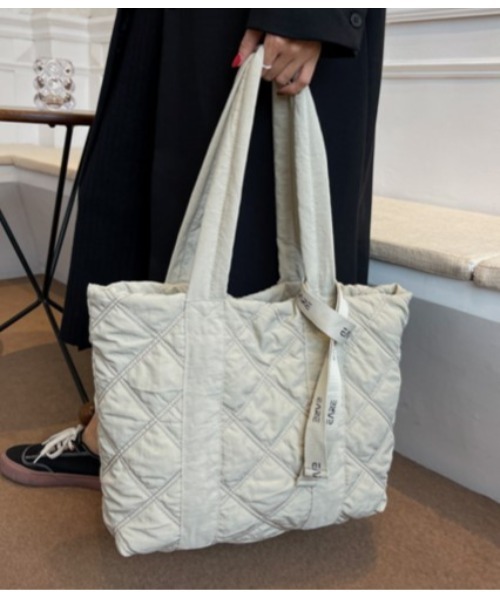 TABI PAL(タビパル)の「キルティング トートバッグ(トートバッグ・レディース・カーキ/オレンジ/チャコールグレー/アイボリー/Mustard/ブラック/ワイン・FREE)」の16枚目の写真