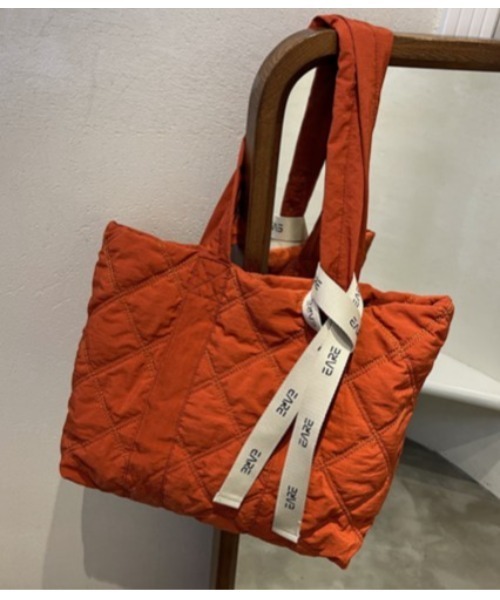 TABI PAL(タビパル)の「キルティング トートバッグ(トートバッグ・レディース・カーキ/オレンジ/チャコールグレー/アイボリー/Mustard/ブラック/ワイン・FREE)」の10枚目の写真