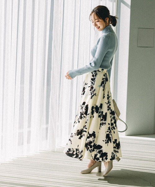 Andemiu（アンデミュウ）の「ソデボタンリブタートル264103（ニット/セーター・レディース・ラベンダー/アイボリー/ブラック/ブルー/イエロー・FREE）」の7枚目の写真