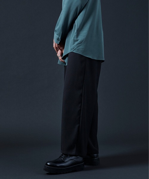 Ellno Loset（エルノロゼット）の「ワイドフレアパンツ（その他パンツ・メンズ・ホワイト/ブラック・MEDIUM/LARGE）」の17枚目の写真