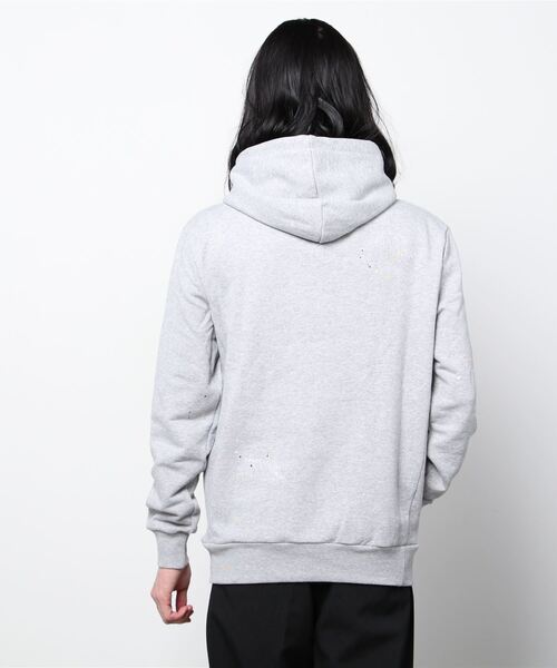 P.M.D.S.（ピー エム ディー エス）の「P.M.D.S./ピー エム ディー エス/ペイント＆ダメージパーカ―（パーカー・メンズ・グレー・SMALL/MEDIUM/LARGE）」の3枚目の写真