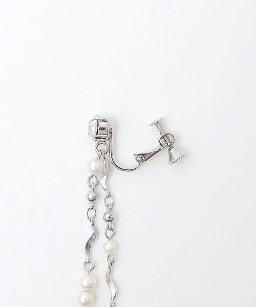 niana（ニアナ）の「ウェーブ パーティーイヤリング（イヤリング・レディース・シルバー/ゴールド・FREE）」の11枚目の写真