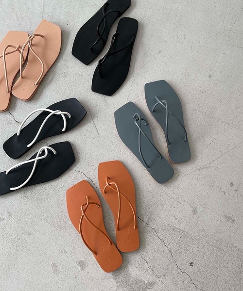 CANAL JEAN(キャナルジーン)の「El mar クロス紐ペタサンダル(サンダル・レディース・ホワイト/ブラック/ベージュ/オレンジ/グレー・38/39/37)」の2枚目の写真