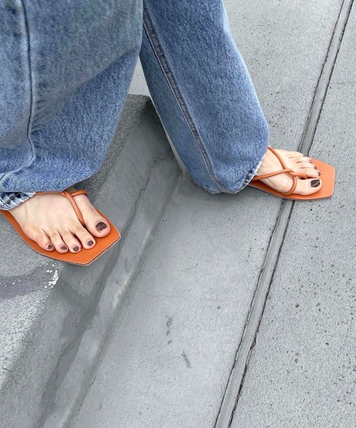 CANAL JEAN(キャナルジーン)の「El mar クロス紐ペタサンダル(サンダル・レディース・ホワイト/ブラック/ベージュ/オレンジ/グレー・38/39/37)」の5枚目の写真