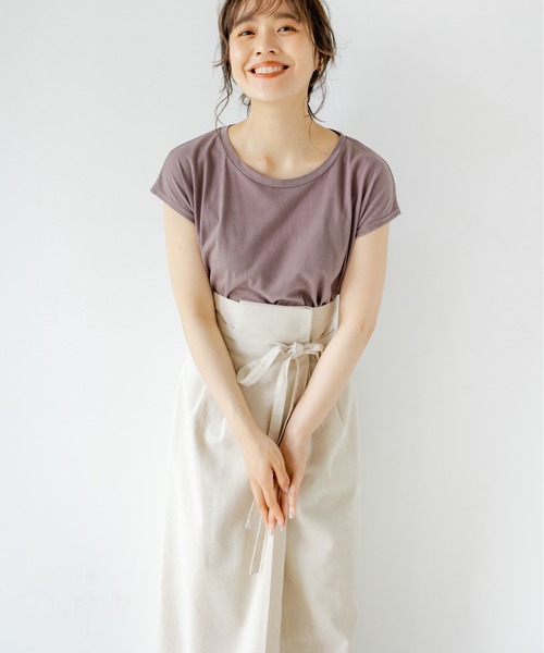 TRIANGLE PALETTE(トライアングルパレット)の「フレンチスリーブトップス(USAコットン.コットン100%,綿100%)(Tシャツ/カットソー・レディース・チャコールグレー/ベージュ/ブラウン/アイボリー/キャメル/プラム/ブルー・FREE)」の6枚目の写真