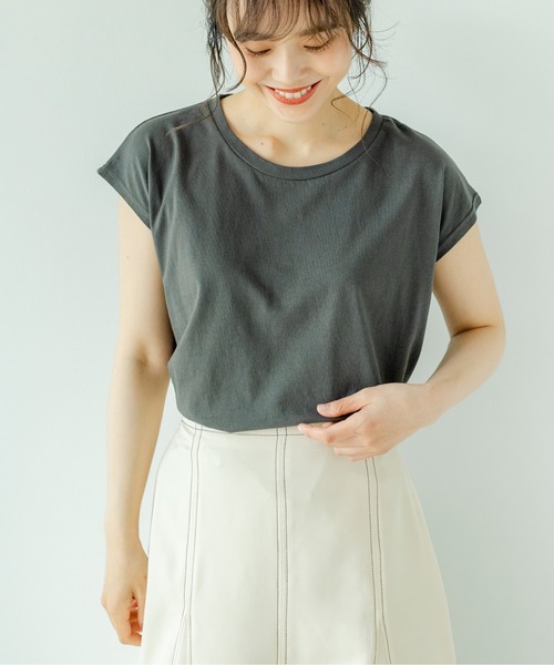TRIANGLE PALETTE(トライアングルパレット)の「フレンチスリーブトップス(USAコットン.コットン100%,綿100%)(Tシャツ/カットソー・レディース・チャコールグレー/ベージュ/ブラウン/アイボリー/キャメル/プラム/ブルー・FREE)」の13枚目の写真