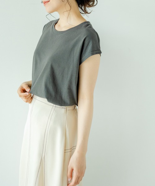 TRIANGLE PALETTE(トライアングルパレット)の「フレンチスリーブトップス(USAコットン.コットン100%,綿100%)(Tシャツ/カットソー・レディース・チャコールグレー/ベージュ/ブラウン/アイボリー/キャメル/プラム/ブルー・FREE)」の18枚目の写真