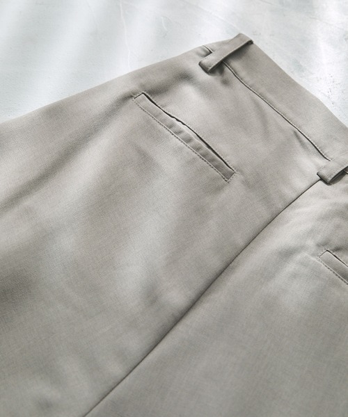MONO-MART（モノマート）の「ナチュラルシャンブレーメランジファブリック ワイドストレートパンツ（その他パンツ・メンズ・ブラック/ダークブラウン/アイボリー/グレイッシュブルー/チャコール/ダークグリーン/ライトベージュ/ブラウン/ライトグレー・S/M/L）」の14枚目の写真