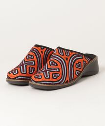SAWINTO（ソイント）の「MOTALAS  Women's　SABOT SANDAL（サンダル）」