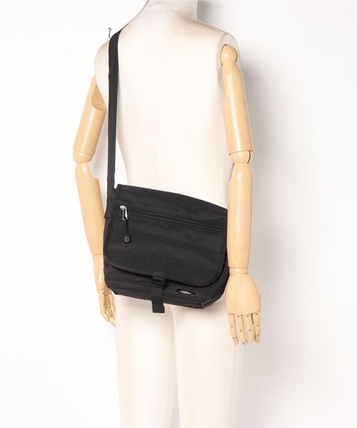 Dickies(ディッキーズ)の「Dickies AUTHENTIC FLAP SHOULDER BAG(ショルダーバッグ・メンズ・ブラック系その他/ベージュ/ブラック/カーキ/オレンジ・FREE)」の9枚目の写真