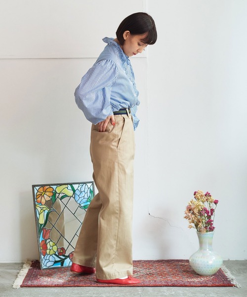 My Fav. CHILD WOMAN（マイファブチャイルドウーマン）の「ヴィンテージチノクロス　センタープレスパンツ（チノパンツ・レディース・ベージュ・38/36）」の4枚目の写真