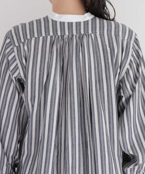 Noble（ノーブル）の「【LAURENCEBRAS】ストライプシャツワンピース（ワンピース・レディース・チャコールグレー・SMALL）」の9枚目の写真