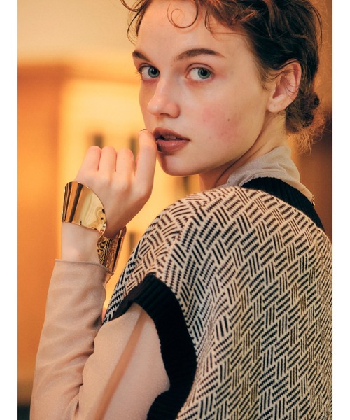 AMERICAN HOLIC(アメリカンホリック)の「Vネックジャガードニットベスト(ベスト・レディース・ブラック/テラコッタ・M/L)」の18枚目の写真