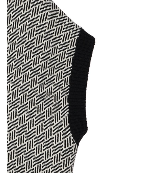 AMERICAN HOLIC(アメリカンホリック)の「Vネックジャガードニットベスト(ベスト・レディース・ブラック/テラコッタ・M/L)」の8枚目の写真