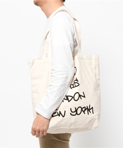 WEGO（ウィゴー）の「WEGO/タギングプリントトートバッグ（トートバッグ・メンズ・ホワイト・FREE）」の2枚目の写真
