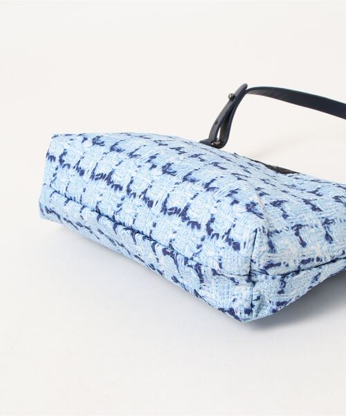 INGEBORG（インゲボルグ）の「リントンツイード転写プリントサコッシュ