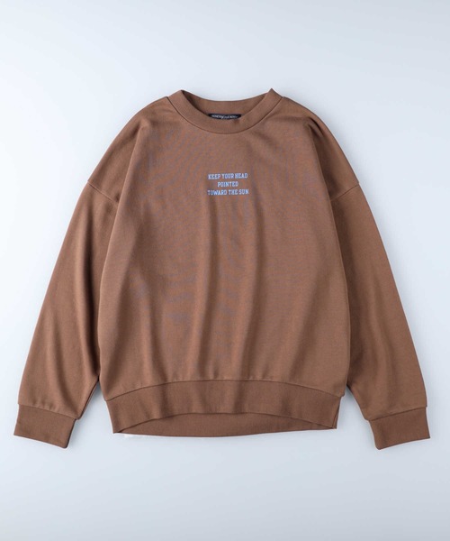 HONEYSUCKLE ROSE（ハニーサックルローズ）の「【HONEYSUCKLE ROSE】カレッジロゴクルースウェット（スウェット・レディース・ブラウン/レッド/ダークグレー/キナリ・M/L）」の3枚目の写真