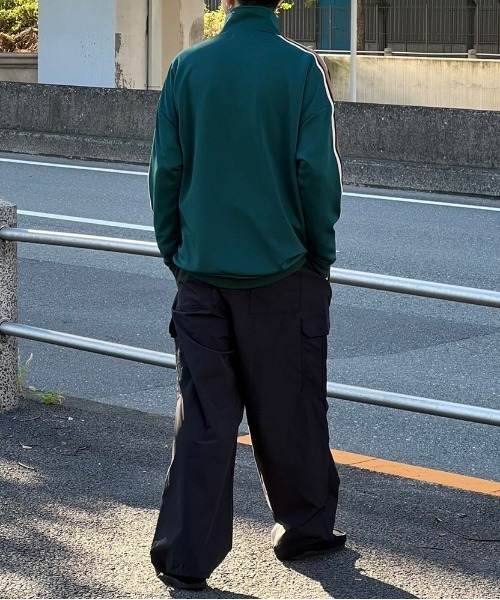 kutir（クティール）の「サイドライントラックジャケット（ブルゾン・メンズ・ブラック/ネイビー/ダークグリーン・LARGE/MEDIUM）」の18枚目の写真